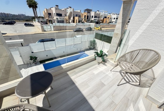 Revente - Villa - Orihuela Costa - Lomas de Cabo Roig
