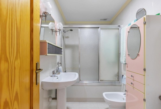 Segunda Mano - Apartamento - Torrevieja - Playa del cura