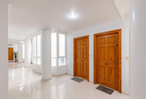 Segunda Mano - Apartamento - Torrevieja - Playa del cura