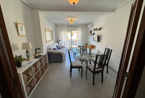Segunda Mano - Apartamento - San Miguel de Salinas - Inland