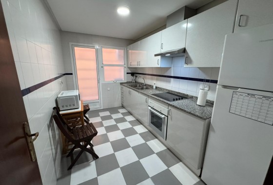 Segunda Mano - Apartamento - San Miguel de Salinas - Inland