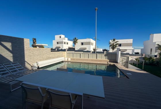 Resale - Detached Villa - San Miguel de Salinas - Bellavista