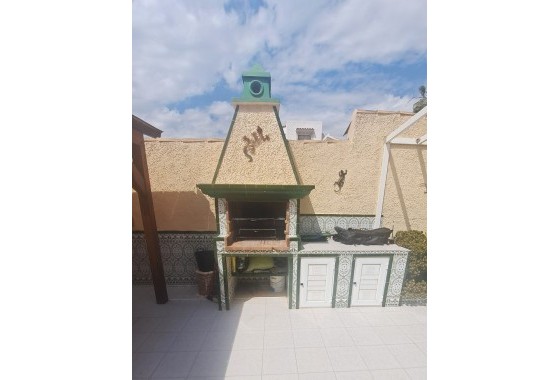 Resale - Detached Villa - Villamartin - Costa Blanca