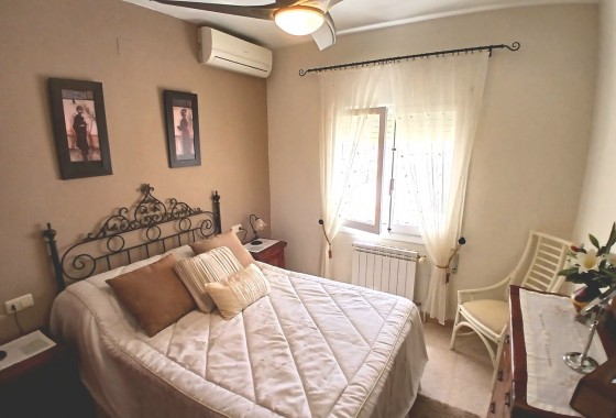 Resale - Detached Villa - Villamartin - Costa Blanca