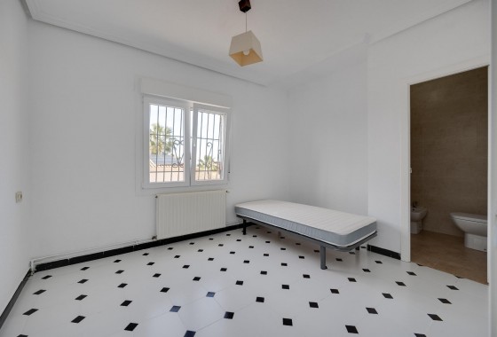 Segunda Mano - Chalet - Torrevieja - La Siesta - El Salado - Torreta