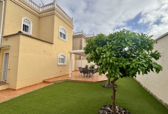 Segunda Mano - Chalet - Torrevieja - Costa Blanca