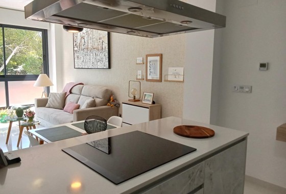 Segunda Mano - Apartamento - Torrevieja - Estacion de autobuses