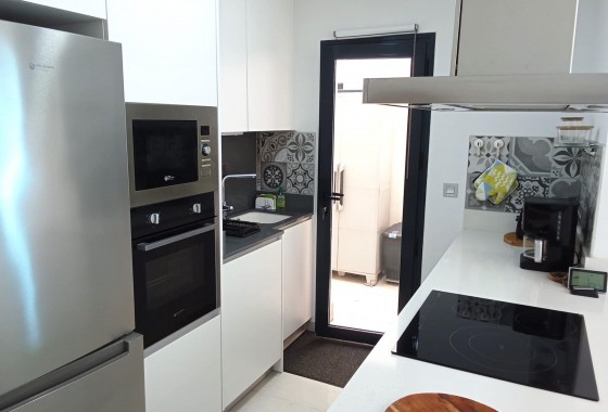 Segunda Mano - Apartamento - Torrevieja - Estacion de autobuses