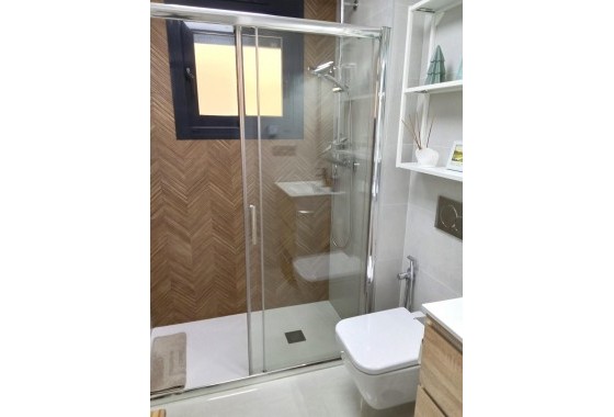 Segunda Mano - Apartamento - Torrevieja - Estacion de autobuses