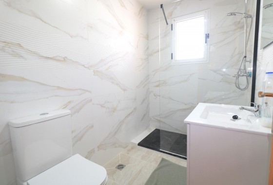 Revente - Maison mitoyenne - Torrevieja - Carrefour