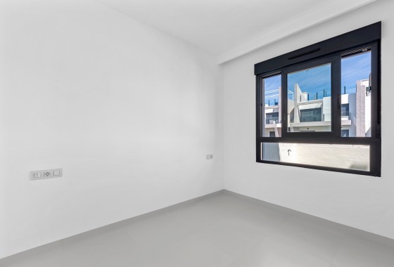 Segunda Mano - Apartamento - San Miguel de Salinas - Inland