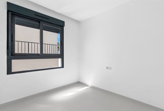 Segunda Mano - Apartamento - San Miguel de Salinas - Inland
