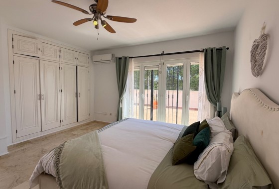 Revente - Villa - Orihuela Costa - Inland