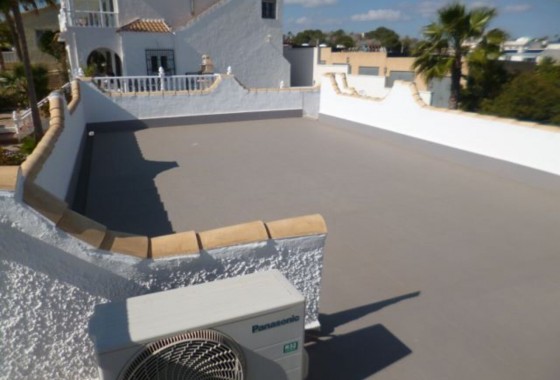 Resale - Detached Villa - Villamartin - Costa Blanca