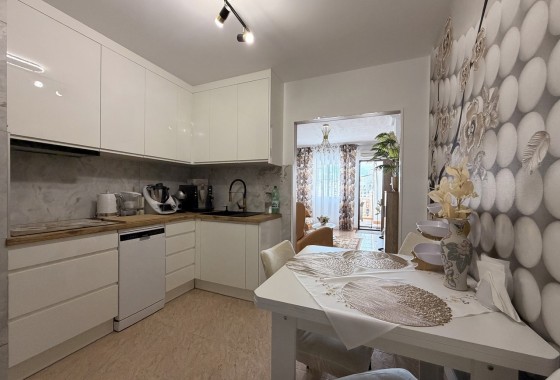 Segunda Mano - Apartamento - Torrevieja - Urb. Calas Blancas III