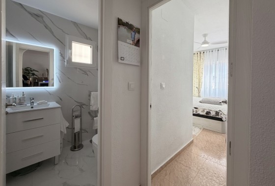 Segunda Mano - Apartamento - Torrevieja - Urb. Calas Blancas III