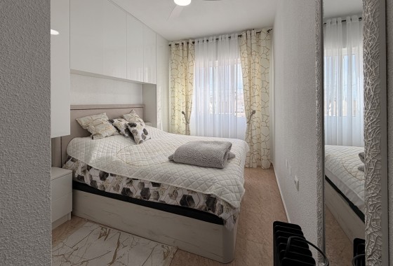 Segunda Mano - Apartamento - Torrevieja - Urb. Calas Blancas III