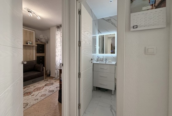 Segunda Mano - Apartamento - Torrevieja - Urb. Calas Blancas III