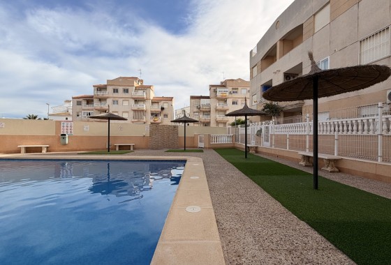 Segunda Mano - Apartamento - Torrevieja - Urb. Calas Blancas III