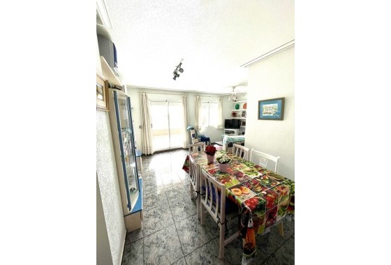 Segunda Mano - Apartamento - Torrevieja - Playa de cura