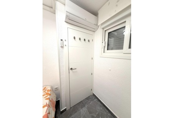 Revente - Appartement - Torrevieja - Cabo cervera