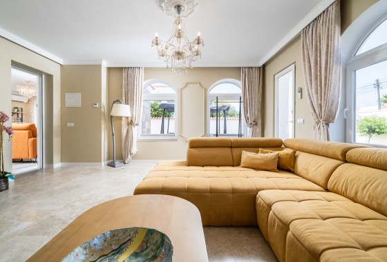 Resale - Detached Villa - Torrevieja - Costa Blanca