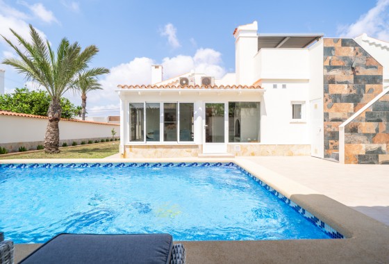 Resale - Detached Villa - Torrevieja - Costa Blanca