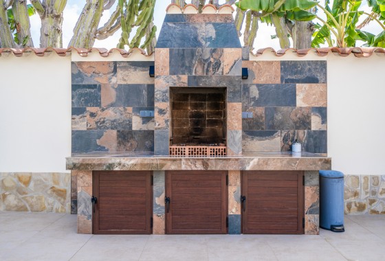Resale - Detached Villa - Torrevieja - Costa Blanca