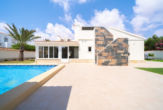 Resale - Detached Villa - Torrevieja - Costa Blanca