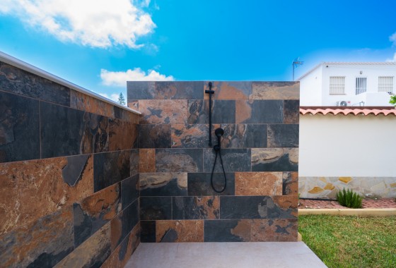 Resale - Detached Villa - Torrevieja - Costa Blanca