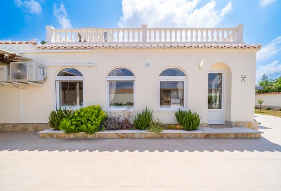 Resale - Detached Villa - Torrevieja - Costa Blanca