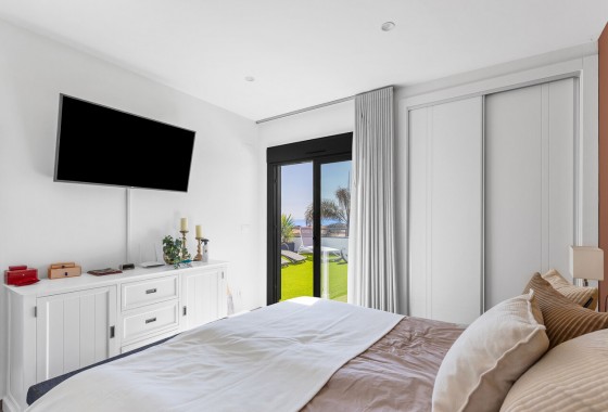 Revente - Villa - Torrevieja - Rosaleda