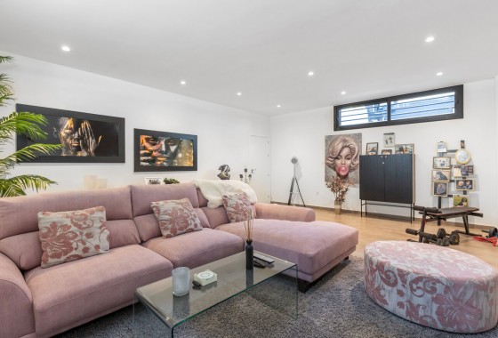 Revente - Villa - Torrevieja - Rosaleda