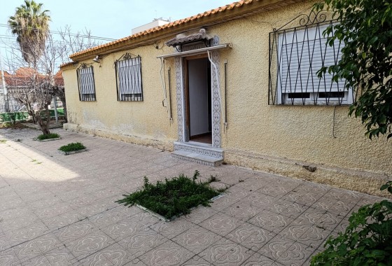 Resale - Finca - Torrevieja - Nueva Torrevieja