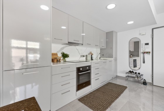 Resale - Apartment - Torrevieja - Playa Los Locos