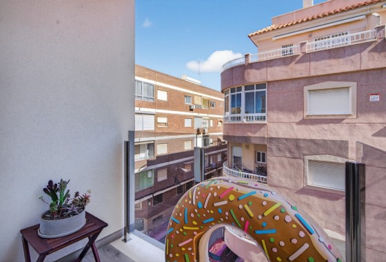 Resale - Apartment - Torrevieja - Playa Los Locos