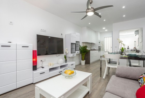Resale - Apartment - Vistabella Golf