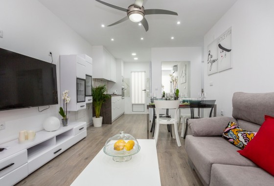 Resale - Apartment - Vistabella Golf