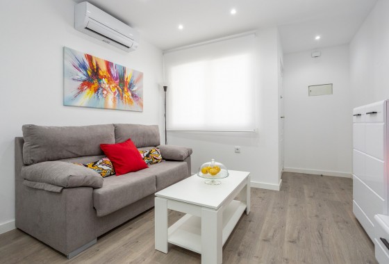 Resale - Apartment - Vistabella Golf
