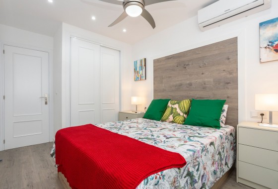 Resale - Apartment - Vistabella Golf