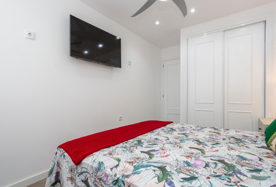 Resale - Apartment - Vistabella Golf