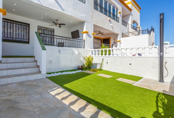 Resale - Apartment - Vistabella Golf