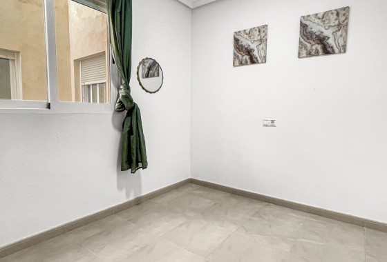 Segunda Mano - Apartamento - Torrevieja - El Acequión - Los Náufragos