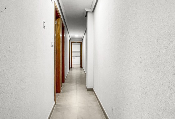 Segunda Mano - Apartamento - Torrevieja - El Acequión - Los Náufragos