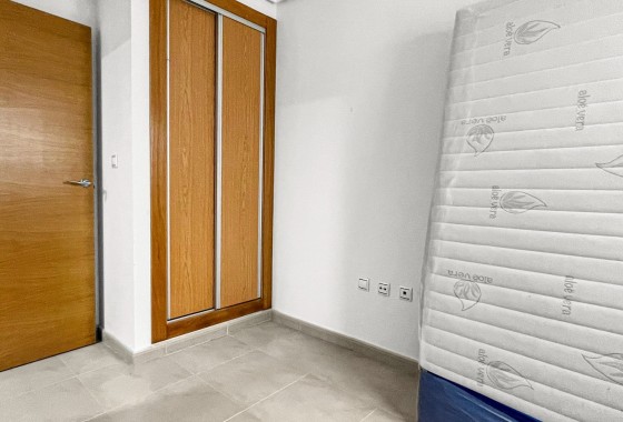Segunda Mano - Apartamento - Torrevieja - El Acequión - Los Náufragos