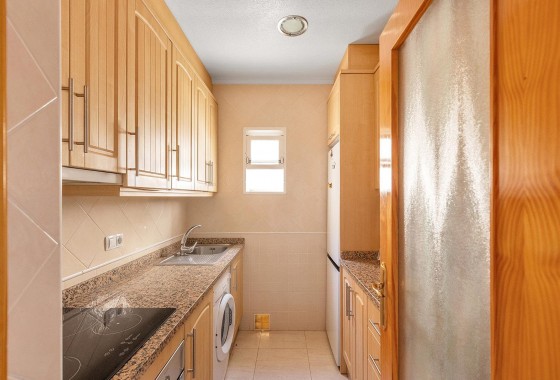 Resale - Apartment - Torrevieja - Estacion de autobuses