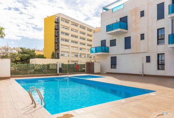 Resale - Apartment - Torrevieja - Estacion de autobuses