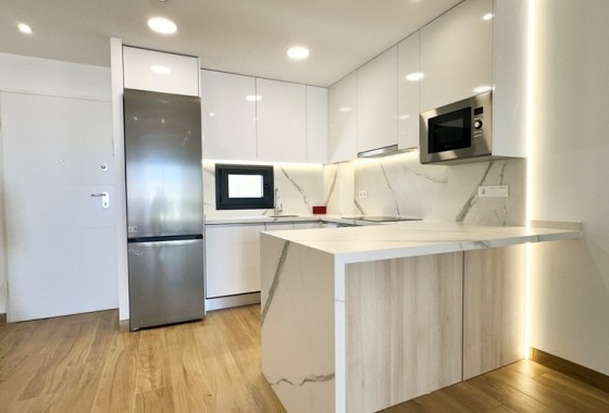 Resale - Apartment - Los Balcones - Torrevieja