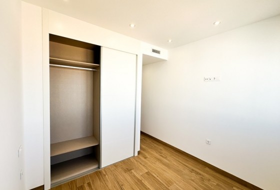 Resale - Apartment - Los Balcones - Torrevieja