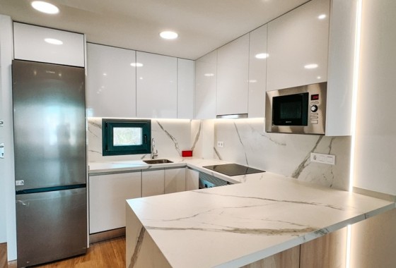 Resale - Apartment - Los Balcones - Torrevieja